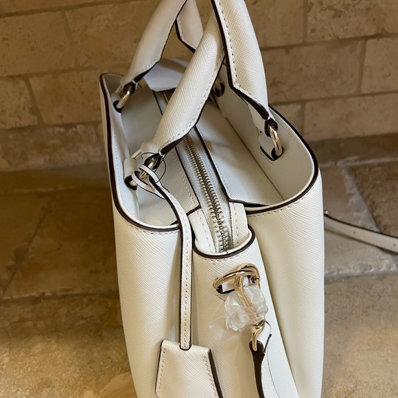 Dkny handbag shoulder crossbody medium  satchel white tote crossbody new - Picture 4 of 8